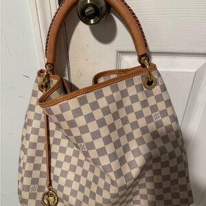 Louis Vuitton Artsy MM Damier Azur Hobo Bag White